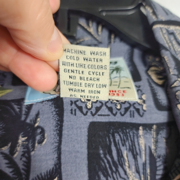 Shirt - Picture 2 of 4